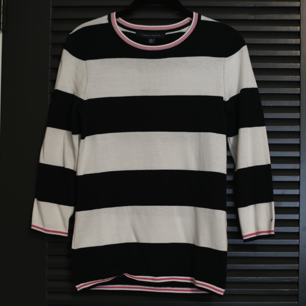🆕🏷 Tommy Hilfiger Striped Tee
